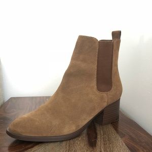 Chelsea Suede Boots